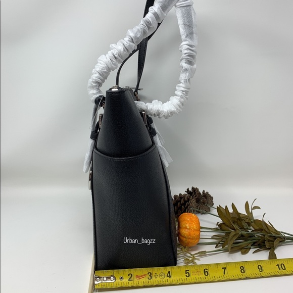 Michael Kors Charlotte Large Top Zip Tote - Picture 3 of 8